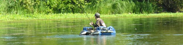 Pratique de la pêche en float tube